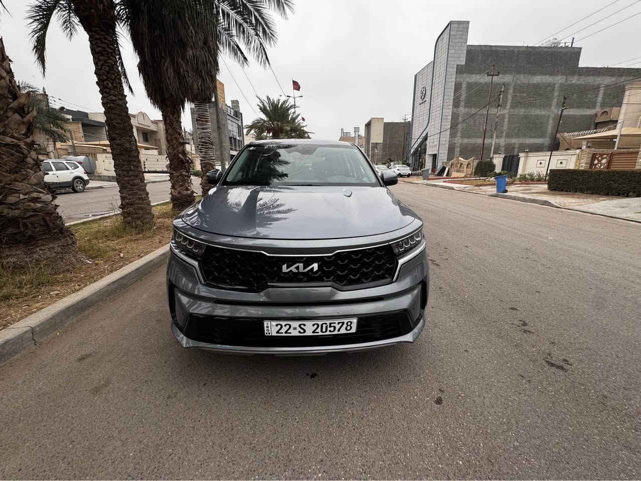 سورنتو 2023 Lx
    
اربعه اسلندر 2500GDI
تنفس طبيعي  

٧ اراكب

رقم اربيل

لون بحري 

ماشية 44الفk

حادث السيارة جاملغ وباب ايسر +ايرباك استير +دشبول

كما موضح بالصور 

مواصفات السيارة؛

داخل اسود 

قطعتين تبريد

جام اوتو ٤ جامات 

حساسات امامي خلفي

كامرة خلفية 

رادار امامي خلفي 

نقطة عمياء جانبية 

توقف ذاتي للطوارء 

اوتو هولد 

تثبيت مسار + تحديد مسار 

شاشة عطلات 

شاشة جبيرة 

تحكمات ستيرن كاملة 

رادار مثبت سرعة 

اوتو كار بلي 

ابل كار بلي 

وبعد هواي مواصفات 

السعر (19الف$)يعني 190ورقه

الرقم  ***********

المكان : بغداد حي الجهاد بغداد, العراق
