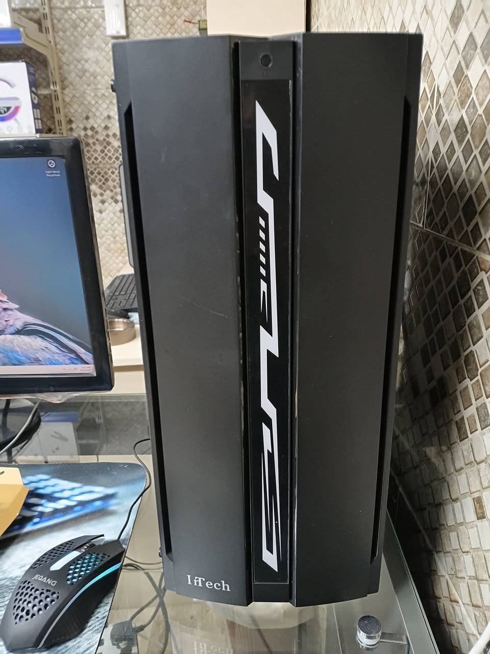كمبيوتر  gaming

i5  تاني جيل 
8GB DDR 3
SSD 256GB

مع شاشة LG 
و كيبورد و ماوس

السعر 135


**إذا كنت صاحب هذا الإعلان وتريد حذفه لأي سبب، رجاءا أرسل رسالة إلى الدعم الفني**