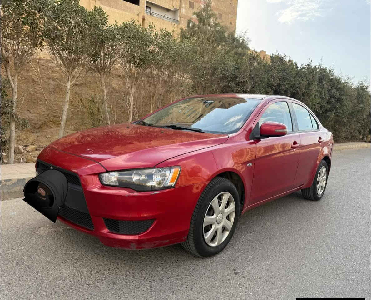 من رحصه الدمين لانسر 2016  بدون صبغ ون حادث بدون كص داخل سياحه مكفول سريقه و عشاير و انتر بول.السياره ما ناقصها برغر.سعر 54  رقم تلفون ***********
