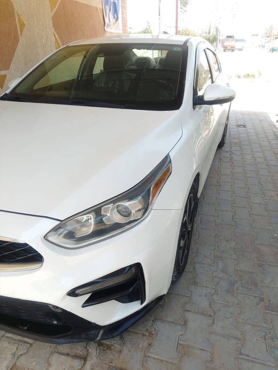 سلام عليكم فورتي 20 
السعر 133ورقه بيه مجال
مكان السياره كربلاء 
للاستفسار ***********
