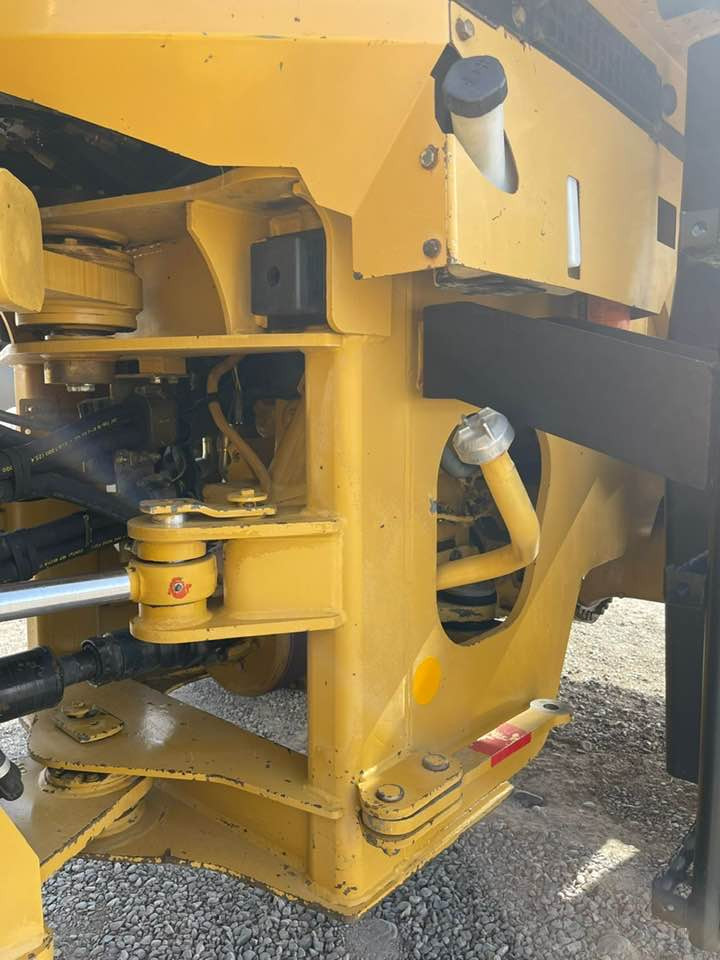 كتر بلر 938g 
موديل ٢٠٠٤
منفيست بصره 
جاهز للعمل 
العنوان ديالى 
السعر ٤٦٠$ 
للاستفسار اتصل 
***********
***********
***********
