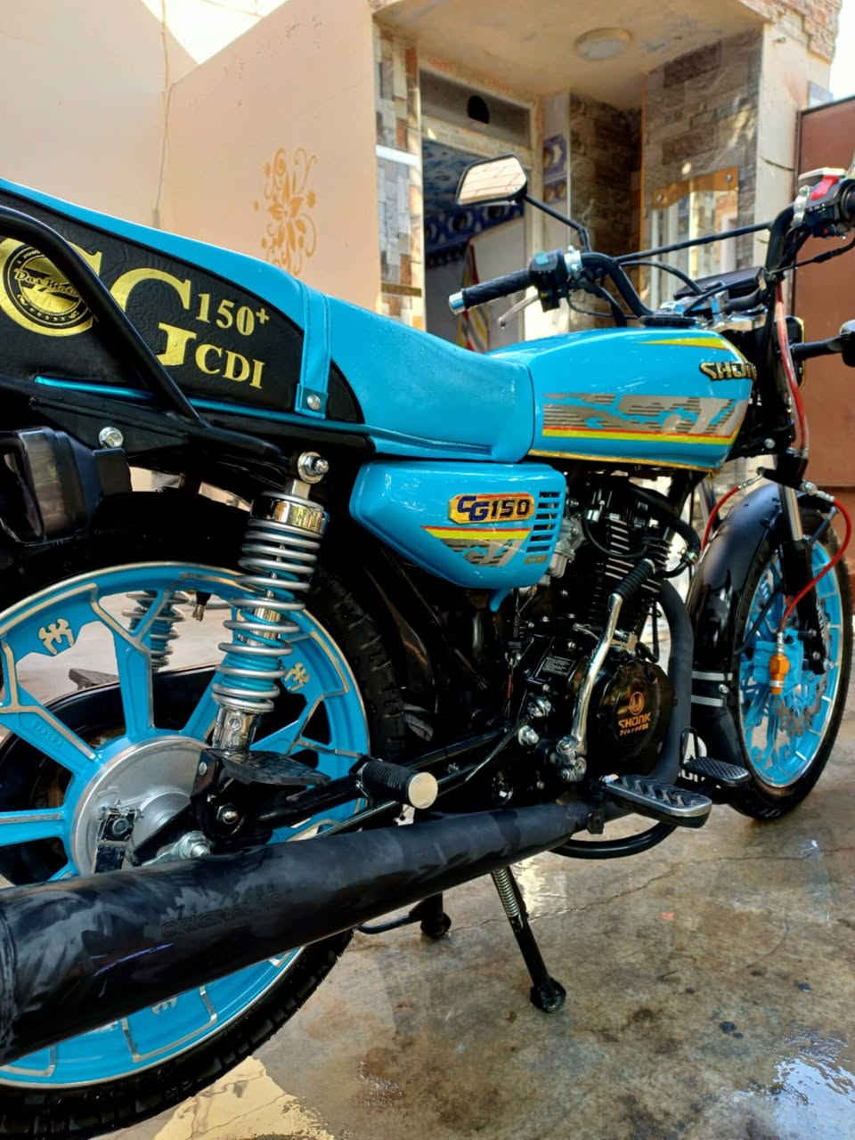 دراجة ايراني ٢٥ كاملة بس بيها خيط تبخير رايدها ب٧٠٠ وبيها مجال بسيط الشراي يتصل ع هذا الرقم ***********
