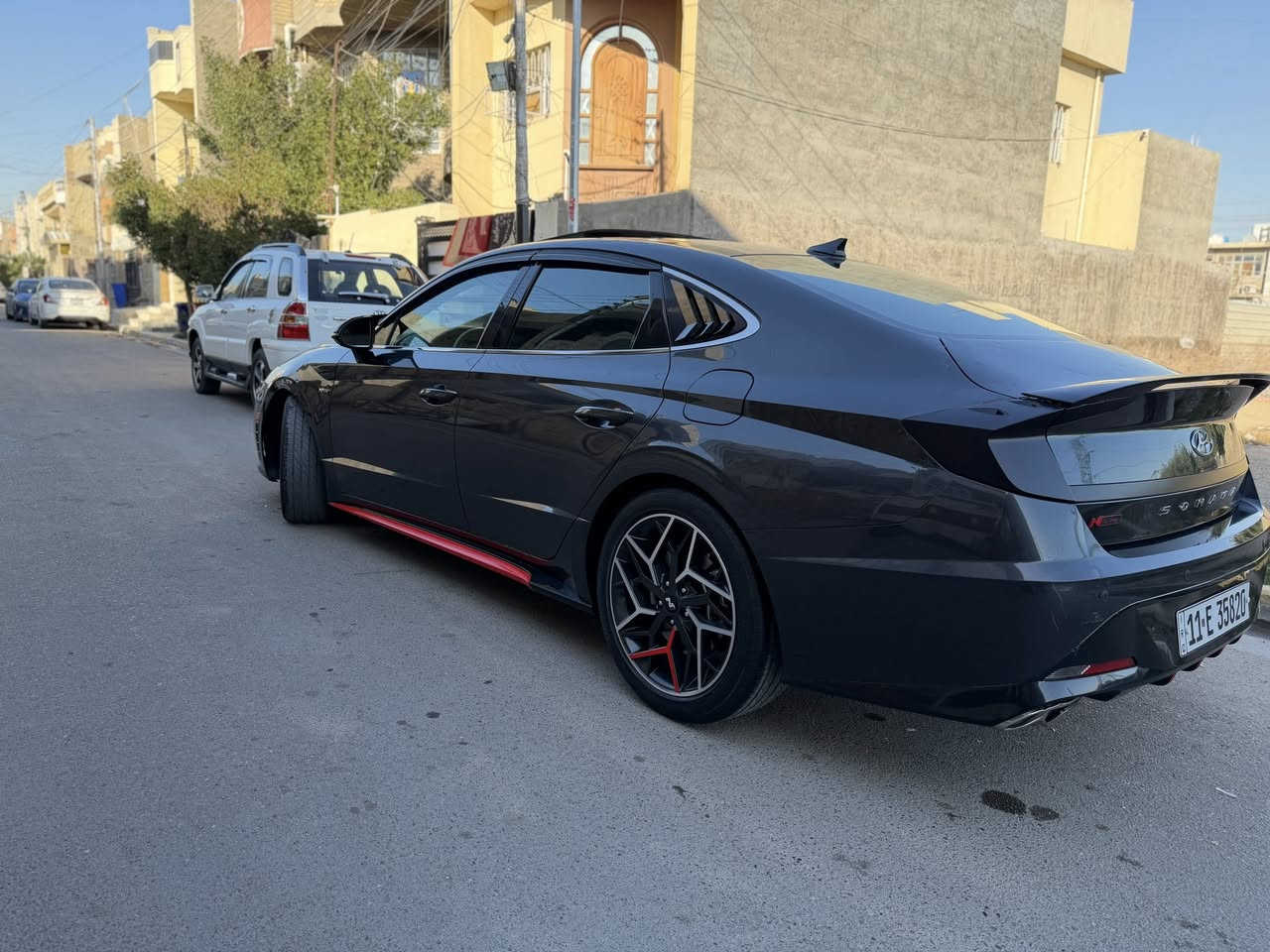 سوناتا (2021) N line
* فتحة بانوراما 
* * كاميرا ٣٦٠ درجه
* بصمة تشغيل وابواب 
* مكينة 2500 تيربو 
* كير دبل كلج 8 سرعات 
* كشنات رياضي مختومة جلد وكنتارا
* تدفئة كشن امامي + خلفي 
* سماعة 12 (bose)
* 4 وضعيات قيادة 
* انارة داخلية ( عجلة الوان ) 
* لدات امامية 
* لايت زينون 
* ويل كبير
* اوتو هولد
* هاند بريك بصمة 
* نظام المحافظة على خط المسار
* نظام النقطة العمياء
* شاشة ديجتال
* كيجات الكتروني
* نظام تركيب صوتي
* كرسي كهرباء
* رادارات امامي وجانبي وخلفي
* مود درايف
* اشاير بالمري
* تبريد بيانو
* كروس تثبيت سرعة 
* قيادة ذاتية
* منافد usb
* شحن ذكي لاسلكي
* دوسات سبورت بلاد اسود
تدفئه ستيرن 
تدفه كشنات امامي وخلفي 

الحادث خلفي شبر بارد جاملغ خلفي وشبر صبغ بالجاملغ الخلفي عكس السايق وتبديل قبق جنطه تفصيخ اصلي 

*السعر 179 
العنوان بغداد الدوره 
***********
