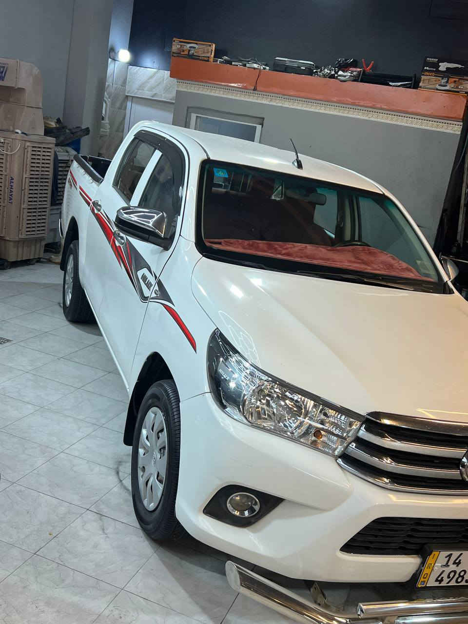 بيكم هايلوكس موديل 18عادي سياره مو فول 
مكينه كاز ما مفتوح بيه برغي 
رقمه بصره دولي سنويه جديده
سياره نضيفه تخم تاير حداده تبريد بيه طخه رصيف بس وسياره مكفوله من ضربه ومعجون وصبغ ارباك طاك واحد فقط دشبول
مكان السياره كربلاء المقدس 
*********** 
‏‪‏‪0 771 191 5137‬‏
السعر 190$ بيه مجال
