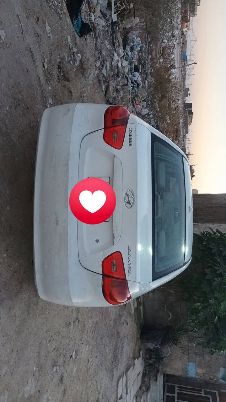 الانترا 2008وارد أمريكي مكينه2000مكينه وكير مكفولات وتبريد ثلج حادث باب خلفي وتكمه مال الباب سياره مال جناي السياره بسمي رقم بغداد سياره نضيفه السعر(90)وبيه مجال قليل حك الجيه مكان بغداد للستفسار الرقم ***********)السياره بيه سونار الي ما يشتري لا يحركها وشكرا
