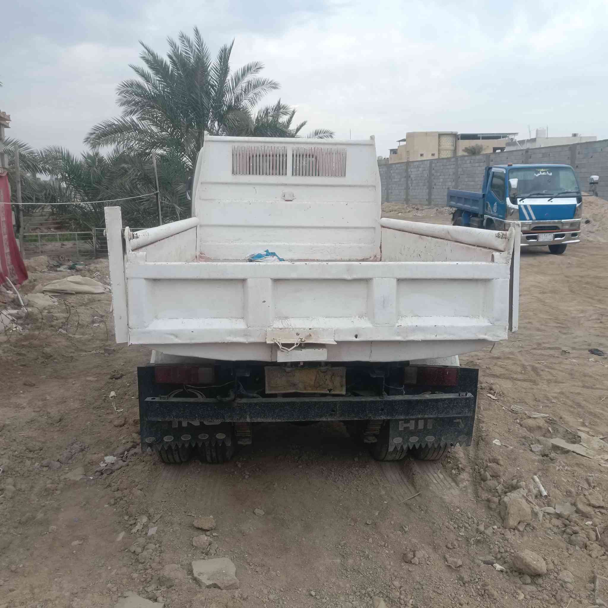 السلام عليكم كنتر للبيع انگر قلاب موديل 2005 محرك 32،104  شاصي مكفول رقم اصفر معلايه بس اسويلك وكالة السيارة جاهزة للعمل المكان البصره ،السعر 60,وبيهه مجال ***********,,,***********,, اتصل ،
