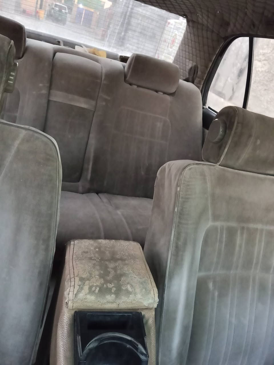 السلام عليكم.   ***********
ارنب ابتر.  كصه جنطه.  محرك ونجي.  بلاد 
تخم تاير.  حداده 50%100  تبريد شغال رقم بصره بسمي أ
ا
لسياره حلوه بس يرادلهه ترتيب.      السعر 35.
