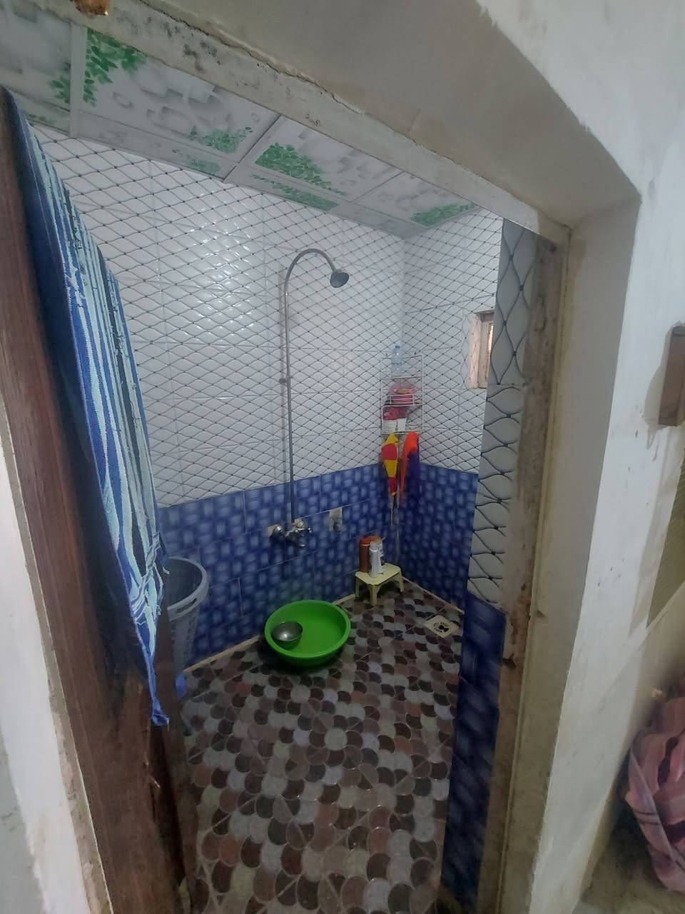 بيع مستعجل بيع مستعجل

دار طابو زراعي سند 25 مشمول بالتطويب 
وبي وصل بلدية مساحة البيت 128 الواجهة 8 نزال 16
و الحديقة ومحل مساحة 100 متر المحل مؤجر حالياً

العنوان طريق السنيه عمود 636 
مقابيل موكب سيد يوشع قرب معمل الاصباغ

يحتوي على

غرفتين نوم 
صاله + مطبخ
صحيات داخليه وخارجيه

البيت نضيف وعالي عن الشارع

المنطقة مخدومه عوزها بس تبليط

السعر 25 وبي مجال

الشراي يتصل

***********
*********** واتساب
