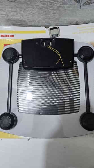 ميزان تحليل الجسم EKS Body Analyser Scale
اخوان انطوني بيه سعر يرضيكم ويرضي الله واني خادم

الجهاز يقيس:
✔️ الوزن
✔️ نسبة الدهون
✔️ نسبة الماء
✔️ كتلة العضلات
✔️ السعرات الحرارية (kcal)
✔️ يدعم حتى 12 مستخدم
جهاز ما مطروق وقطعة عالمية
🔋 يعمل بتقنية قياس المقاومة الحيوية BIA
💡 شاشة رقمية واضحة وكبيرة
للتواصل واتساب : ***********
