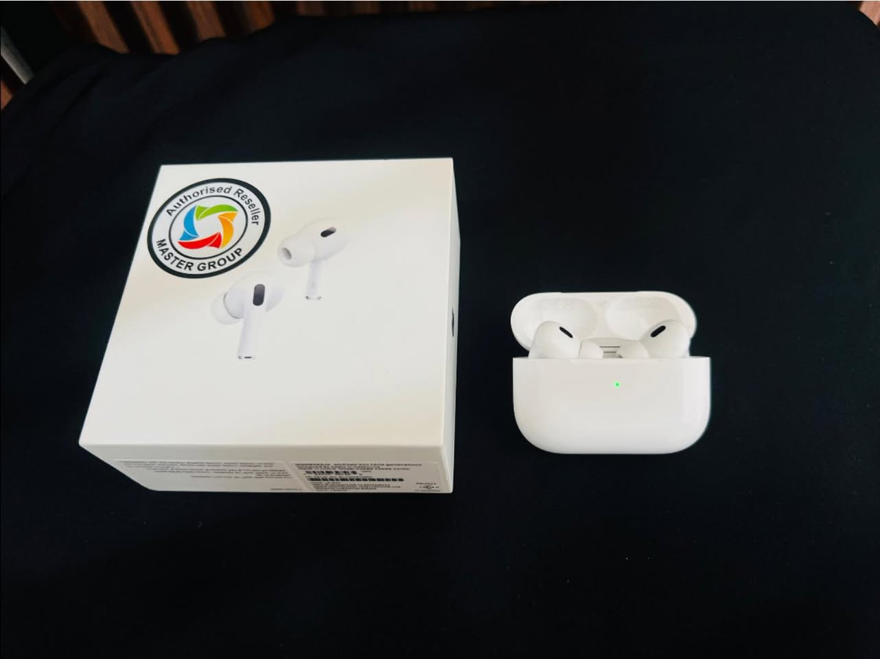 Airpods Pro 2
اصلي غير مقلد
الكارتونه وياها 
بحاله جيدة
سعرها 170 وبيها مجال


**إذا كنت صاحب هذا الإعلان وتريد حذفه لأي سبب، رجاءا أرسل رسالة إلى الدعم الفني**