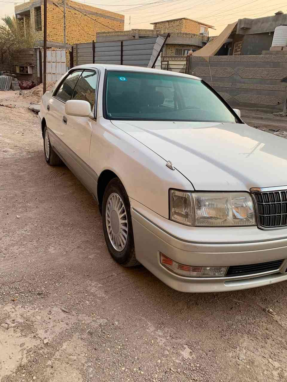 السلام عليكم راس الثور للبيع سياره جاهزه كلشي شغال مسستم وصابغ قماره وجملغات بدون خياس عدي غراضه القديمه وتصوير رقم بصره الجديد بسمي سعر ب93وبيه مجال تفاصيل اكثر هاذ رقمي*********** مراوس بنيفاره
