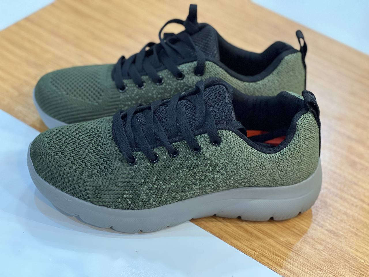 يا الله
حذاء خفيف ومرتب👟
قياسات من 40 الى 45✔
الواحد ب7 الف✔
يوجد توصيل 🛵
والتوصيل مجاني لمناطق القريبه🛵 ✔
***********✔
