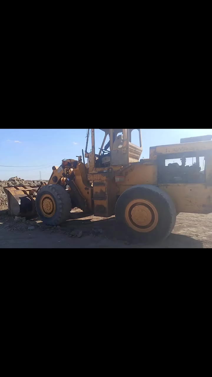 السلام عليكم شفر للبيع كاوسكي حجم 70 81 كفاله عامه بي السعر 160 وبيها مجال  رقم بغداد ثاني يوم تحويل بريك بالبكان***********
