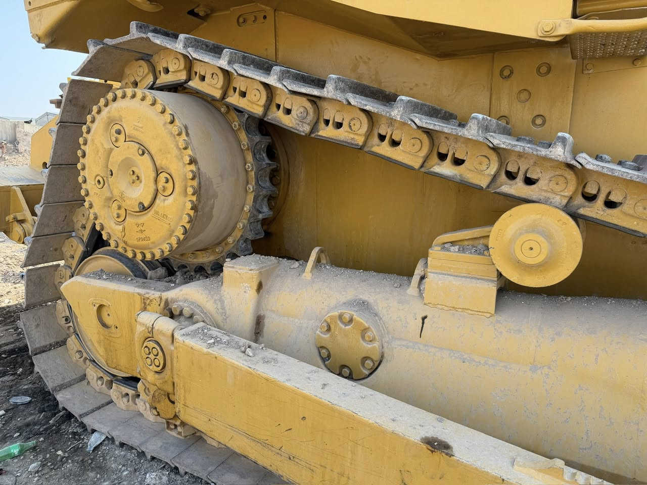 عندي بلدوزر D8L
موديل1990
رة قم كركوك
كلو بشرت
***********واتساب
مكن اربيل
