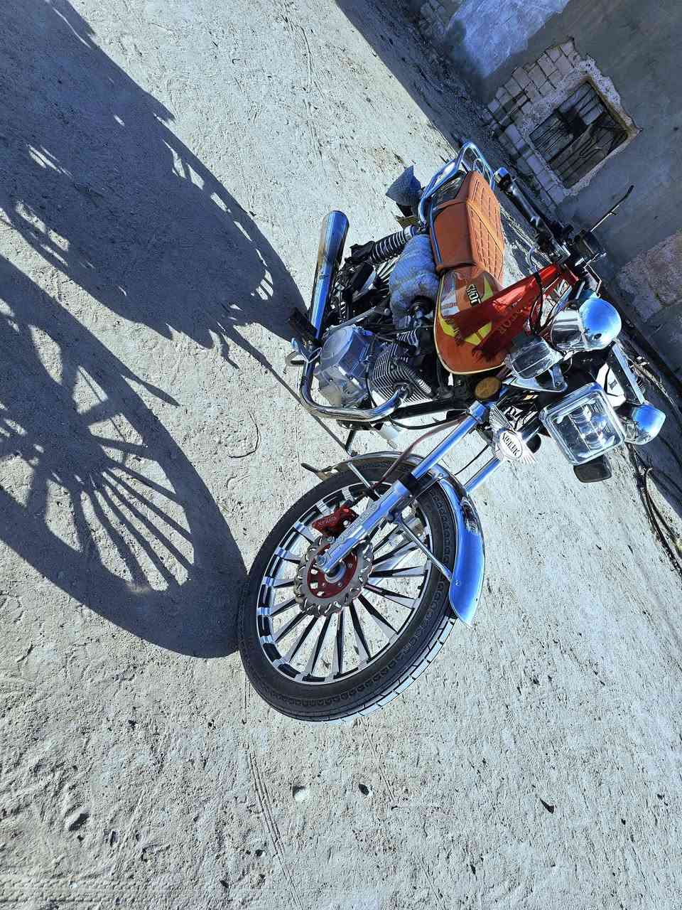 السلام عليكم شباب دراجه البيع موديل 25طالعه بل 26قبل شهرين مطلعها وكيل مكفوله محرك /150c/
وراق بيع او مراوس اب ستوته حسب القناعه مكان /حيدريه /***********
