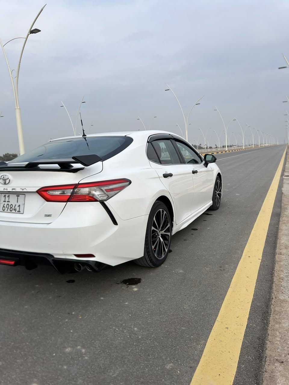 سلام عليكم 👋🏻
الحلال للبيع 🫴🏼  
موديل 2018/SE
السياره جديده ربع مناقصه 
كفالة عامه كلين تايتل✊🏽
شرط حته الدعاميات بلاديه بدون قطره صبغ كل سياره 
رادار امامي🛸
توقف ذاتي 
داخله احمر ❣️
محرك 2.500 كير 8 نمر
المحرك والكير كفاله والكشر وين متريد تفحص 
رقم دولي وسنويه بسمي لل2031
 رقم شاصي 4T1B11Hk9JU118040
سونار موجود جديد بل منشور 
سعر اتصل ودلل لان ناس تكسر بحلال العالم 
حبايب كلشي ذاكر بلمنشور بس شراي يخابرني 
مكان سياره سامراء 
***********☎️
