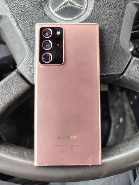 نوت 20 الترا
بلادي وعربي شرق اوسط
ودبل سيم كارت 
256 
ومكفول وشاشه مابيها طبع بعده اخو جديد

سعره ٣٥٠ (***********مكاني بغداد دوره
