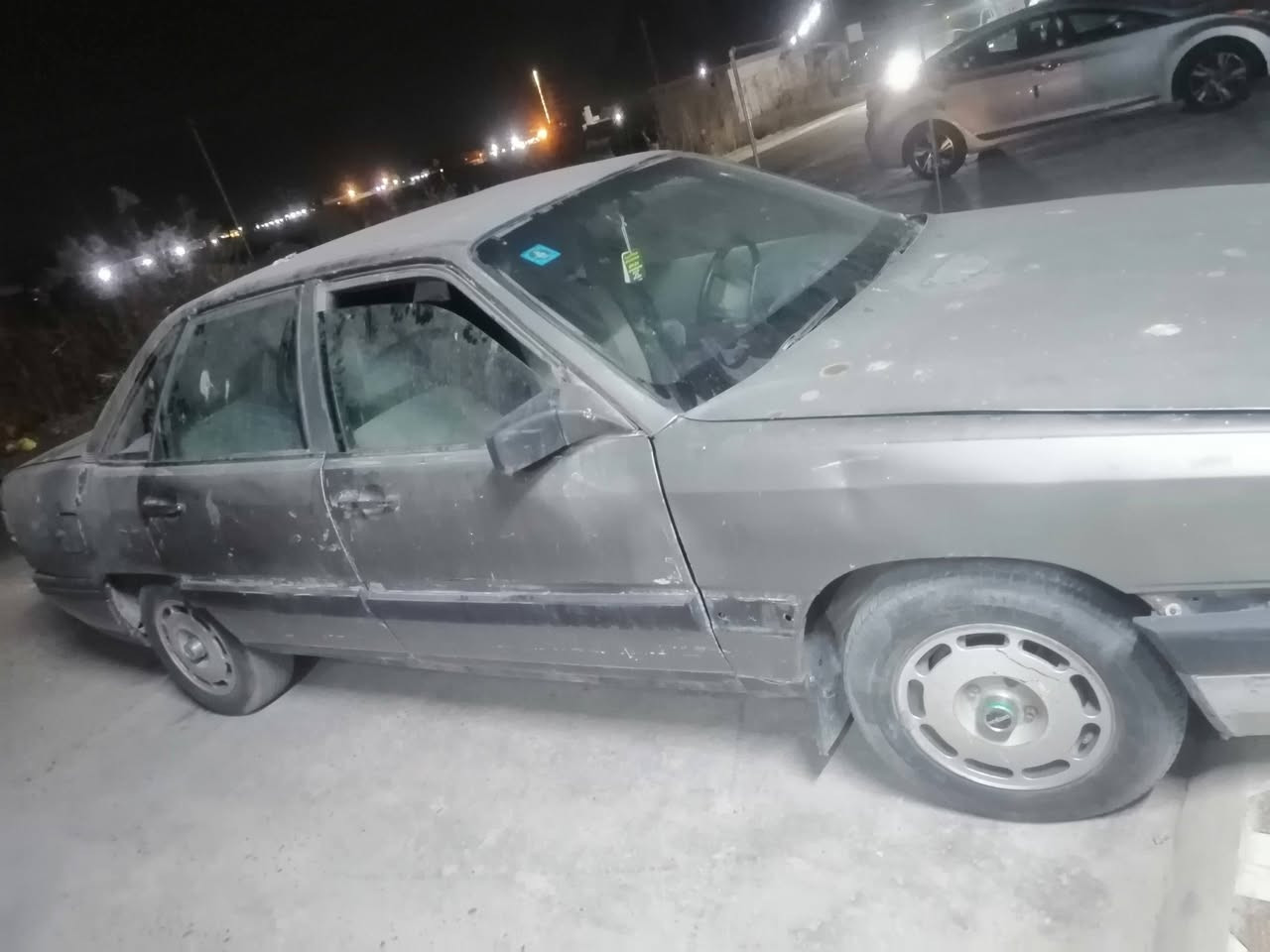 السلام  عليكم اوديموديل ١٩٨٦ رقم انبار دولي كير اوتو سياره شغاله .تمشي مكينه بيه بخار مكانه بغداد ابي غريب الحمدانيه 
السعر ١٣
***********
***********
