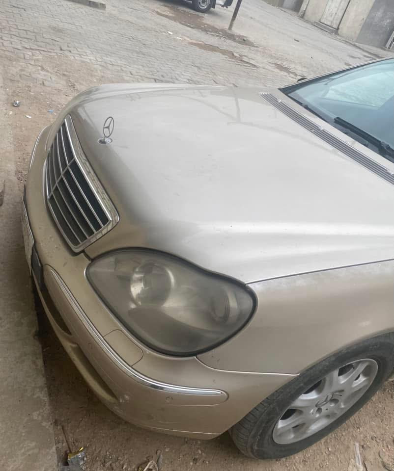 حباب ادمن وافق
مساء الخير اخواني الاعزاء عندي هاي سيارتي اشتريتهه ب105 ورقة صار سنة والله خوش سيارة وحلوة ونظيفه ومداريتهه بس اني ماعرف الهن ذني المارسدس مو مال نساء ورايده ابيعها والنبي سيارة حلوة وجديدة . مرسيدس غواصة موديل 2003 رقم بغداد انكليزي بأسمي شخصيا تبريد خلفي امامي حساسات بالدعاميات شاشة كبيرة بيها فتحه بالقمارة ومكينه 6 سلندر ابد متصرف بانزين والله وجوبلسات كولهه تشتغل وبيهه تبريد بالكشن وتدفئة وابواب وصندوق شفط مرايات كهرباء وكهرباءياتها كولهه شغاله ابيعها بسعرها وبيهه مجال للشراي فدوة اهم شي شراي كون يتصل واني مثل اختكم وهذا رقمي وتدللون اوكعلكم من سعرها واني اريد اشتري كوري اي سيارة اذا اكو مراوس رقمي ‭0774 755 1422‬ مكاني بغداد زيونه وكولشي بيهه جاهز وشغال السيارة جاهزة من كول النواحي واني موظفة ومكان عملي قريب على بيتي وهاي متفيدني جبيرة وماعرف الهه،
