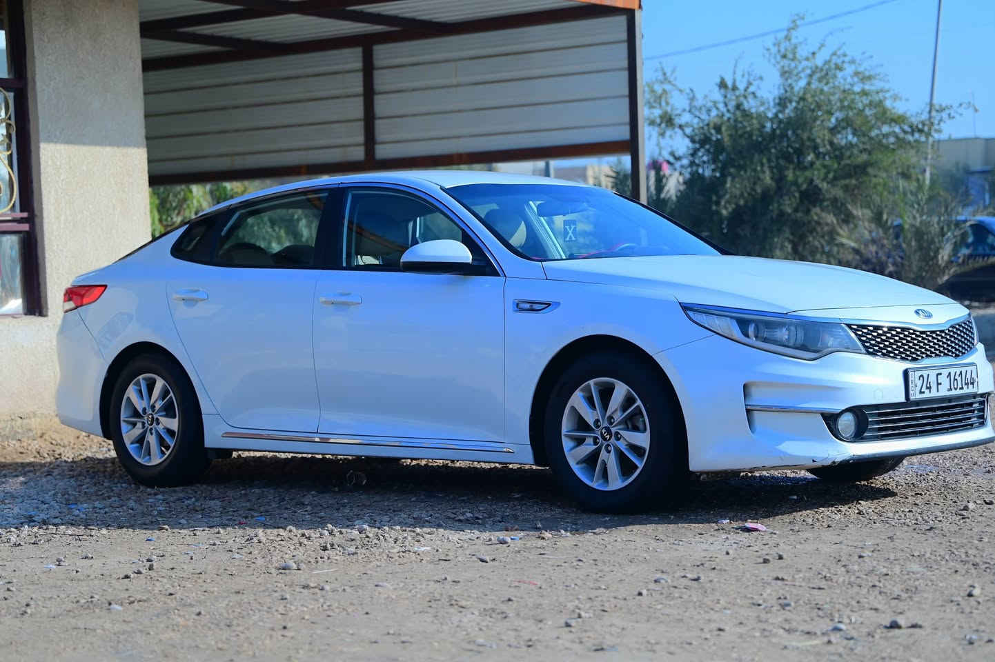 أوبتيما2018  كوري  محرك 2000 فول مواصفات كفاله سياره جديده مكان السياره الديوانيه   مهناويه  يتصل ***********
