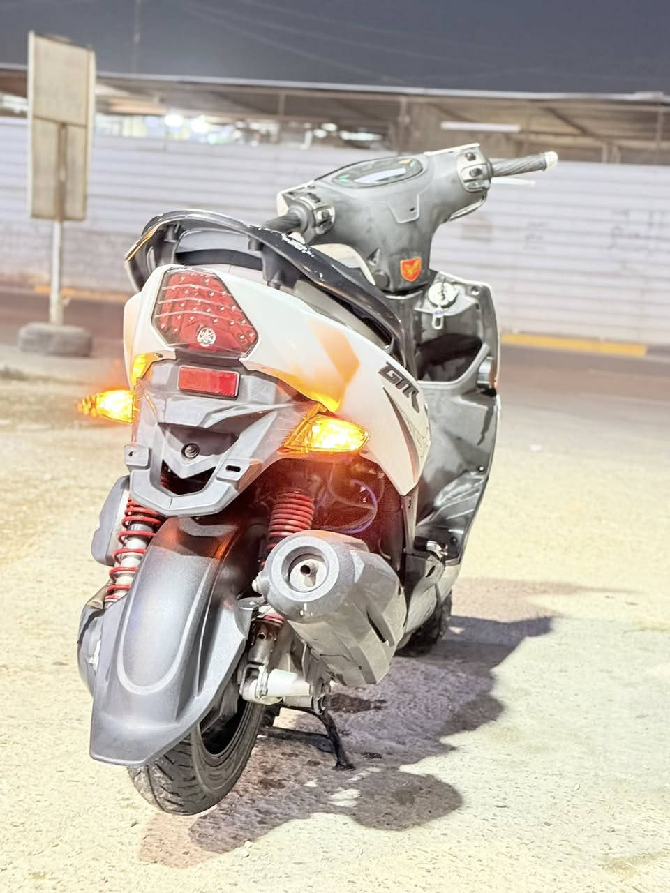 جي تي ار 2011للبيع كفاله عامه كفر ومكينه برغي مامفتوح بيها شوفت عينكم الدراجه بلاديه اشارات شغال نعومه ومكينه بلكارتون ب1200وبيها مجال بسيط مكاني بغداد مدينه الصدر قطاع67للاستفسار***********
