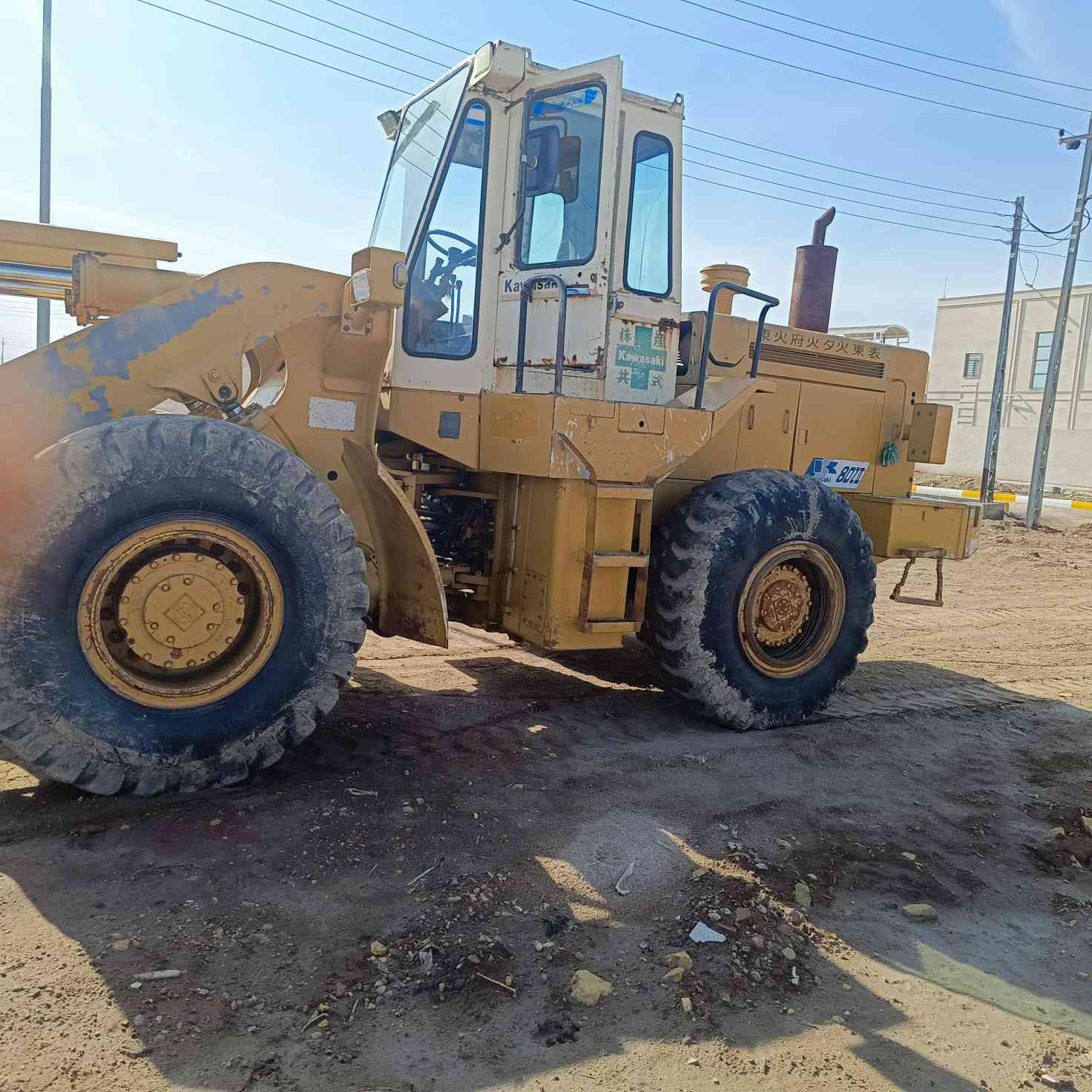 سلام عليكم شفل للبيع داش تو موديل 89 محرك نيسان رقم بصره.    شفل مكفول.رقم هاتف     *********** ،***********
