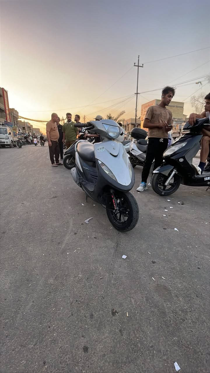 سلام عليكم دراجه ماكس عدله الدراجه بحالت الوكاله مصار هوايه من نارله ربمه والوراق المعرض موجوده الدراجه تجي تنكر سلف وتطلع الدراجه جديدهه وتجي تشوفها احلا من الصور  العنوان الامين الثانيه التواصل وتساب ***********
السعر خاصص
