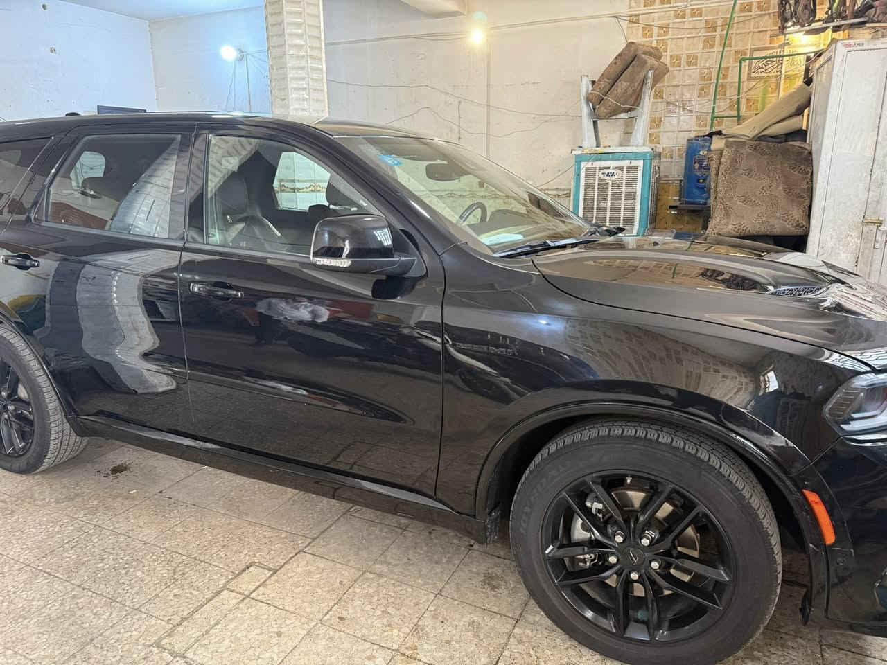 السلام عليكم
دورنكو Rt 2022

ماشيه 47الف قابل للزياده 

الحادث موضوح بالصور

وبيها البيبان جهة الراكب والسائق مبدلات اصلي نفس اللون

المواصفات 

خزن ميموري 

حساس امامي خلفي 

رادار امامي 

تحديد مسار 

نقطة عمياء 

كشنات امامي كهرباء +تدفئه تبريد 

غرفه جلد قمارة كنتارة

كشن خلفي منفصل تدفئه 

شاحن ويارلرس 

فتحة

شفتات بالستيرن 

وباقي مواصفات الدورنكو فول 

رقم بغداد 

السعر 285 $

***********
