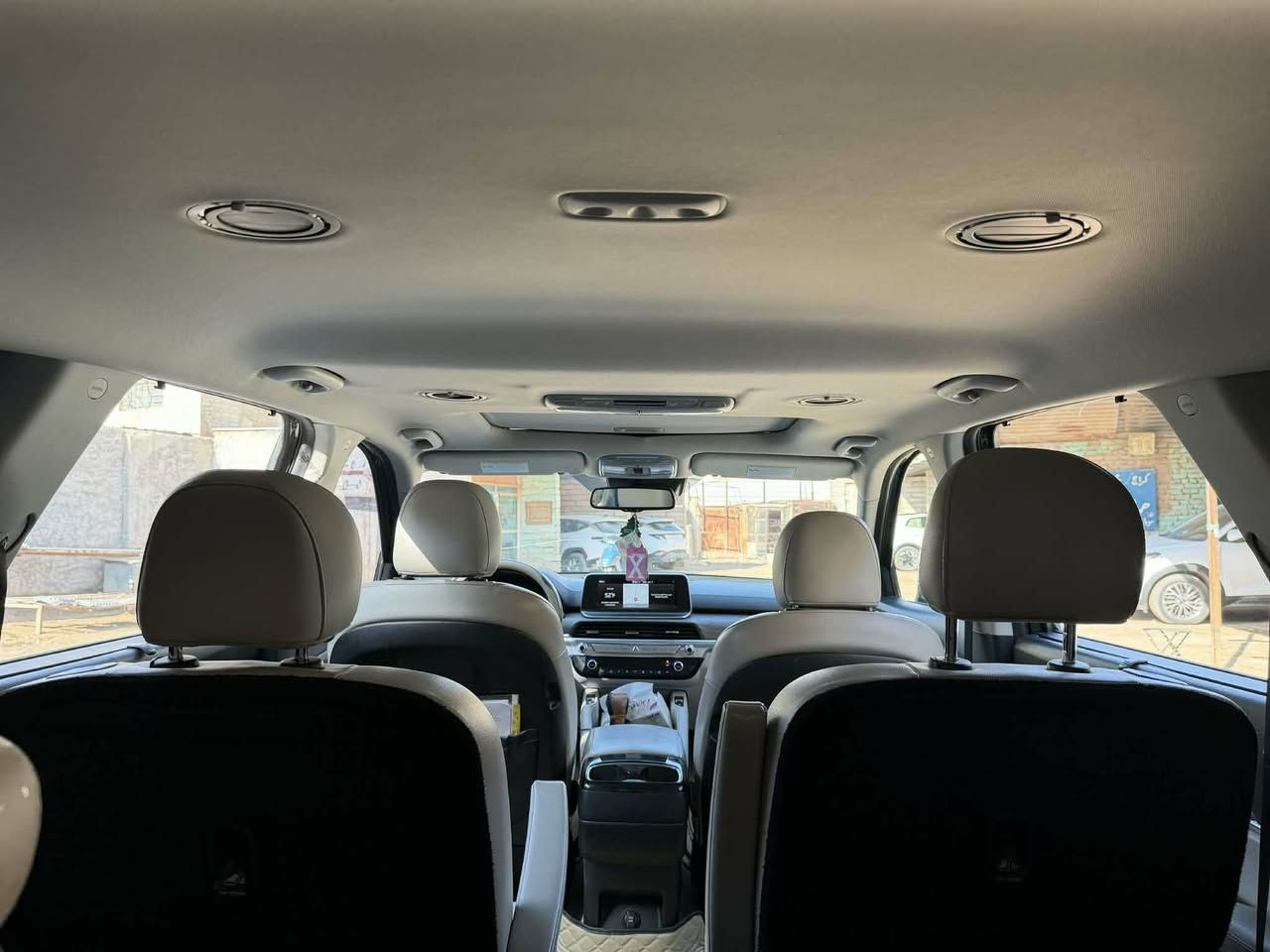 السلام عليكم
كيا تلرايد 
2021 
بدون حادث بدون تبديل بدون صبغ 
سرقه شاشة الدشبول فقط 
بارد اربع اصابع اثناء التحميل مامبين 
وباقي سياره كفاله عامه  صور حادث مرفقه
مواصفات EX  فتحه داخل ابيض 
ماشيه ٢٣ الف ميل 
كشن منفصل vip 
اربيل باسمي مداور او وكاله اني حاضر 
السياره جديده كلش واحلى من الصور 
السعر ٢٦٠ وبيه مجال  
مكان السياره حله ***********
