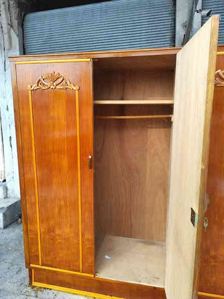 قنصور خمس أبواب نضيف حيل ضهر چنبر السعر 240 الرفاعي 
*********** موصل
