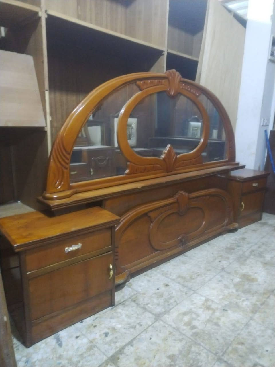 غرفه 6 باب ملحق صاج داخل وخارج مستعمل نظيف بغداد الأمين الثانية ***********
