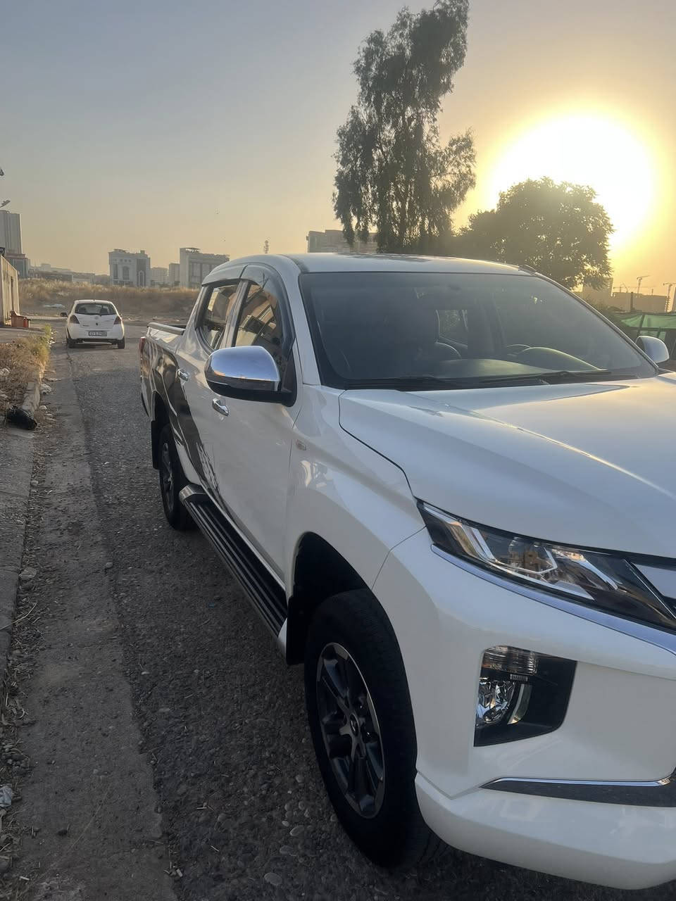 🔥 FOR SALE | Mitsubishi L200 2022 🔥

🚘 Mitsubishi L200 مودێل 2022
✅ بێ بۆیاخ
✅ لە كنه من بوه بە سفر کیلۆمەتر
✅ زۆر پاک و پارێزراو
✅ هیچ ڕووداو و کێشەیەکی نییە
✅ هەموو شتێکی ئامادەیە و پێویستی بە هیچ خەرجییەک نییە

ئەگەر بەدوای ئۆتۆمبێلێکی پاکدا دەگەڕێیت، ئەم L200 ـە هەڵبژاردەیەکی تایبەتە. ئۆتۆمبێلێک کە بە دڵسۆزی پارێزراوە و ئێستا ئامادەی خاوەنێکی نوێیە.

💎 بێ بۆیاخ + یەک دەست + بە سفر کیلۆمەتر لةكنه منه = دەرفەتێکی باش بۆ کڕین.

📍 شوێن: هةولير 
📞 ژمارەی پەیوەندی:***********
￼
