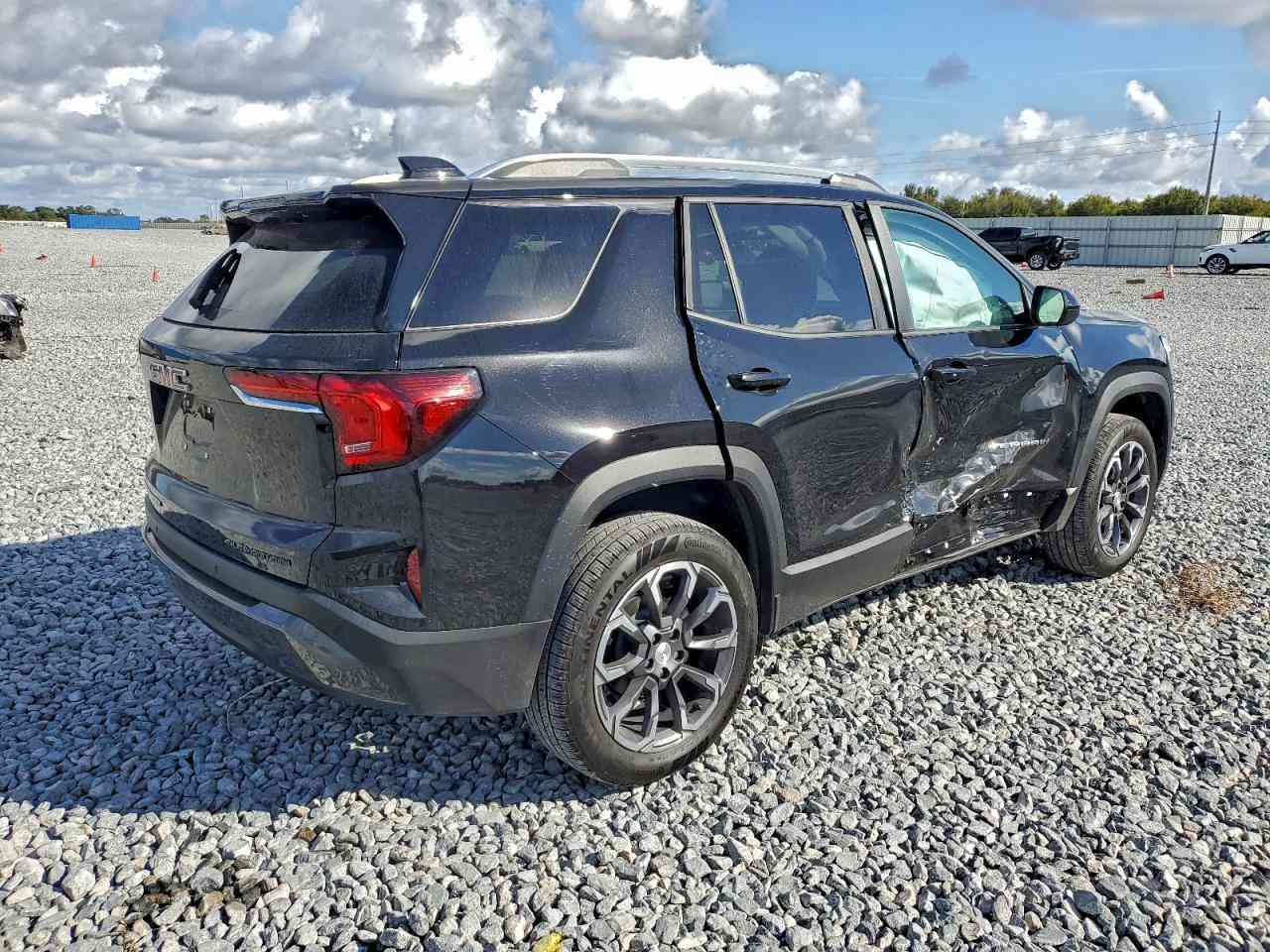 ✨ نشات للمزادات الامريكية ✨
تفاصيل المزاد :
🔹 تاريخ المزاد: 2026/2/17 الثلاثاء
🔹 نوع السيارة: 2026 GMC TERRAIN ELEVATION
🔹 السعر : حسب المزاد
🔹 الضرر: مرفق بصور تفصيلية 
🔹 المسافة: 3,181 mi
🔹حجم المحرك : 1.5L 4
9-8-0-1-4-3-4-5
🔹 خدماتنا:
◀ استيراد السيارات من كافة الولايات الأمريكية.
🚢 شحن سريع إلى الوجهات التالية:
ميناء أم قصر ⚓
ميناء جبل علي 🚚
ميناء مرسين 
إقليم كردستان (من الإمارات) 📦
🤝 توفير وكيل خاص لتعقيب معاملات السيارات الحرة والمعوقين.
◀شراء قطع غيار من دبي 
🚘تصليح سيارات في دبي 
🚘عرض سيارات الزبائن 
📊 أسعار تنافسية تشمل النقل الداخلي والبحري.
📍 الموقع:
كركوك- شارع قدس فرع ماركت روما 🏢
🔹 للمزايدة على السيارات:
👀 يمكنكم زيارة المكتب للاطلاع على السيارات المتوفرة.
📝 نوفر كشفًا تفصيليًا للسيارات المتضررة يشمل تقريرًا كاملًا وصورًا، متاح للاطلاع في مقر الشركة.
⏰ أوقات العمل:
يوميًا من 4 عصرًا إلى 12 منتصف الليل.
❌ عطلة المزاد: يومي السبت والأحد.
📞 للتواصل:
📱كركوك  : *********** 
📱كركوك  : ***********
TikTok: https://www.tiktok.com/@nashat_cars?_t=ZS-8t0UWWlL5JS&_r=1
🌟 نتشرف بخدمتكم وزيارتكم!
