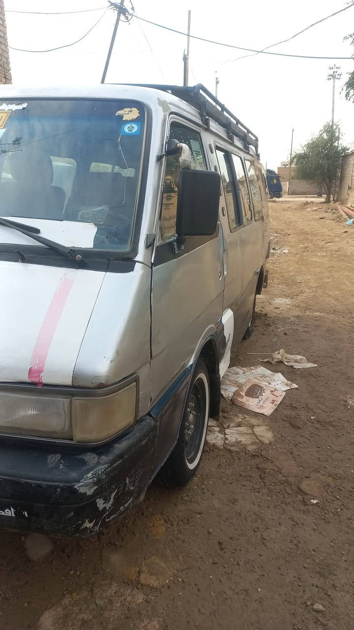 السلام عليكم
كيه بسته موديل ٩٣ السيارة جاهزه خير من الله كير محرك 
مكفول رقم بغداد مشروع وطني ... السعر ٣٣
مكلف  بالنشر رقم راعي السيارة ***********
