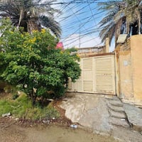 دار للبيع في حي العامل جهة اليرموك المنطقة السادسة مساحة ٢٠٠ متر مربع....