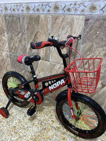 بيسكل حجم ١٦ مستعمل قليل كلش نضافه ١٠٠% مكاني قطاع ٢٨ شراي اتصل ***********
