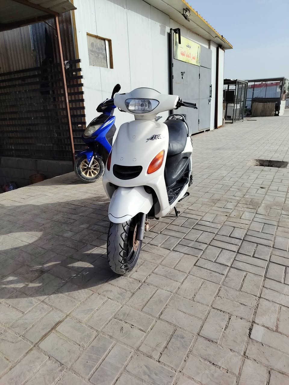 دراجه دولفين للبيع السعر ٥٥٠ وبيهه مجال الشراي يتصل عل الرقم *********** مكانهه السماوه كرهبايات شغاله سلف هندر مكينه ناعمه شرط احله من الصوره
