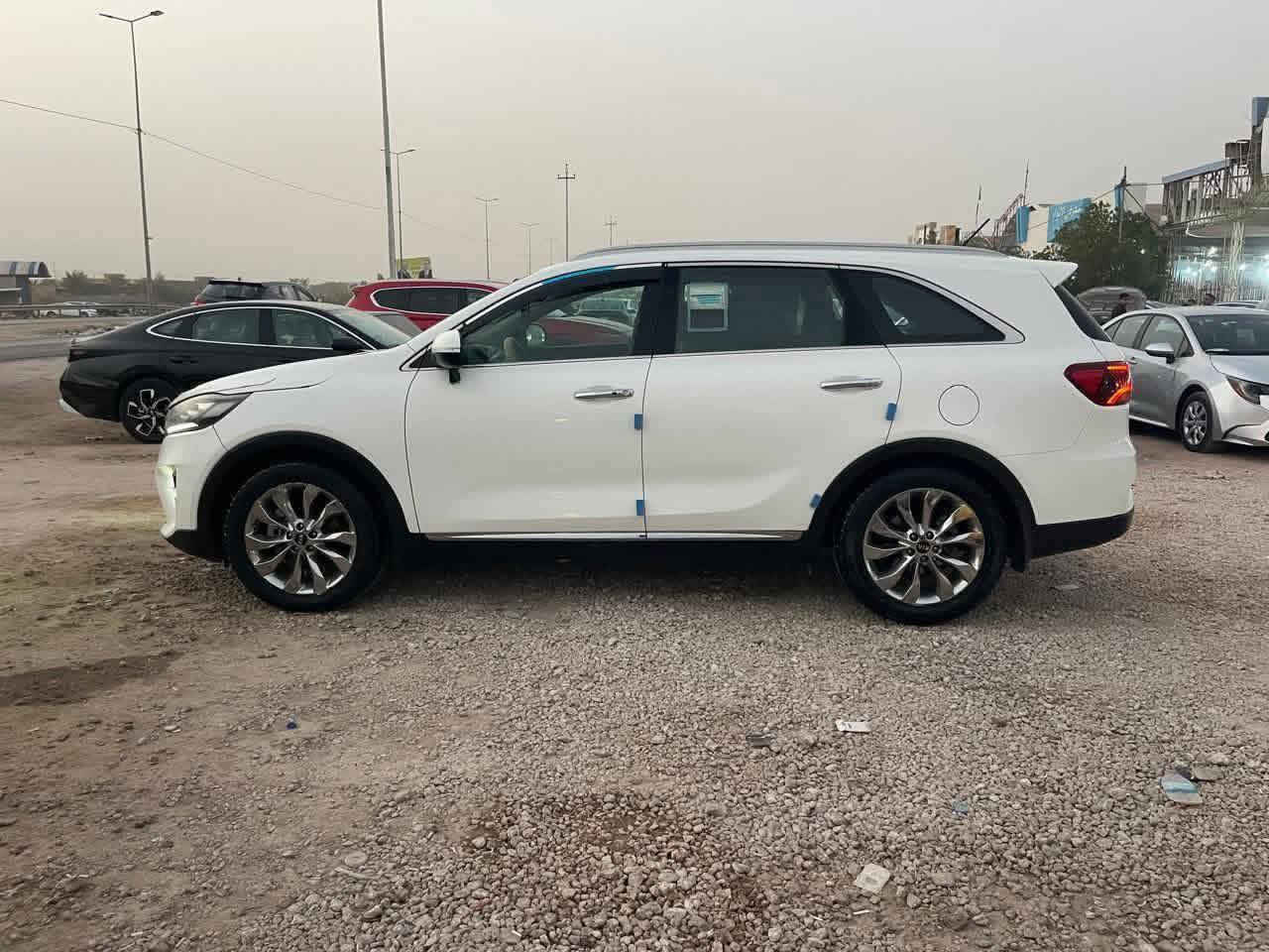 للبيع أو مراوس سورنتو موديل 19 شكل ال 20
رقم بابل  بسمي مداور ثانيوم 
بصمه تشغيل وابواب
4 انظمة قياده
جنطه كهرباء
تحكم ستيرن
7 راكب
3 طع تبريد
كشن جلد
بردات خفيه
كير 8 نمر
كامره دواره
شاشه كبيره
حساس خلفي امامي
شاحن واير لس
مكفوله كفاله عامه ما عدا شبر بارد اسفل باب الخلفي
مكان السياره سماوه  السعر247 أو بيه مجال
للاتصال‏  ‪‏‪***********‬‏
