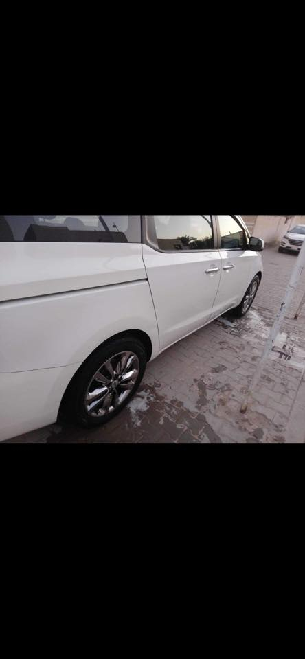 كيا سيدونا مديل 2017 جديده مابيه كل نقص محرك كير مكفول 8 راكب بيبان كهربائي بصمه شاشه رقم بغداد ظربتها كرد بصفحه السائق. ***********
