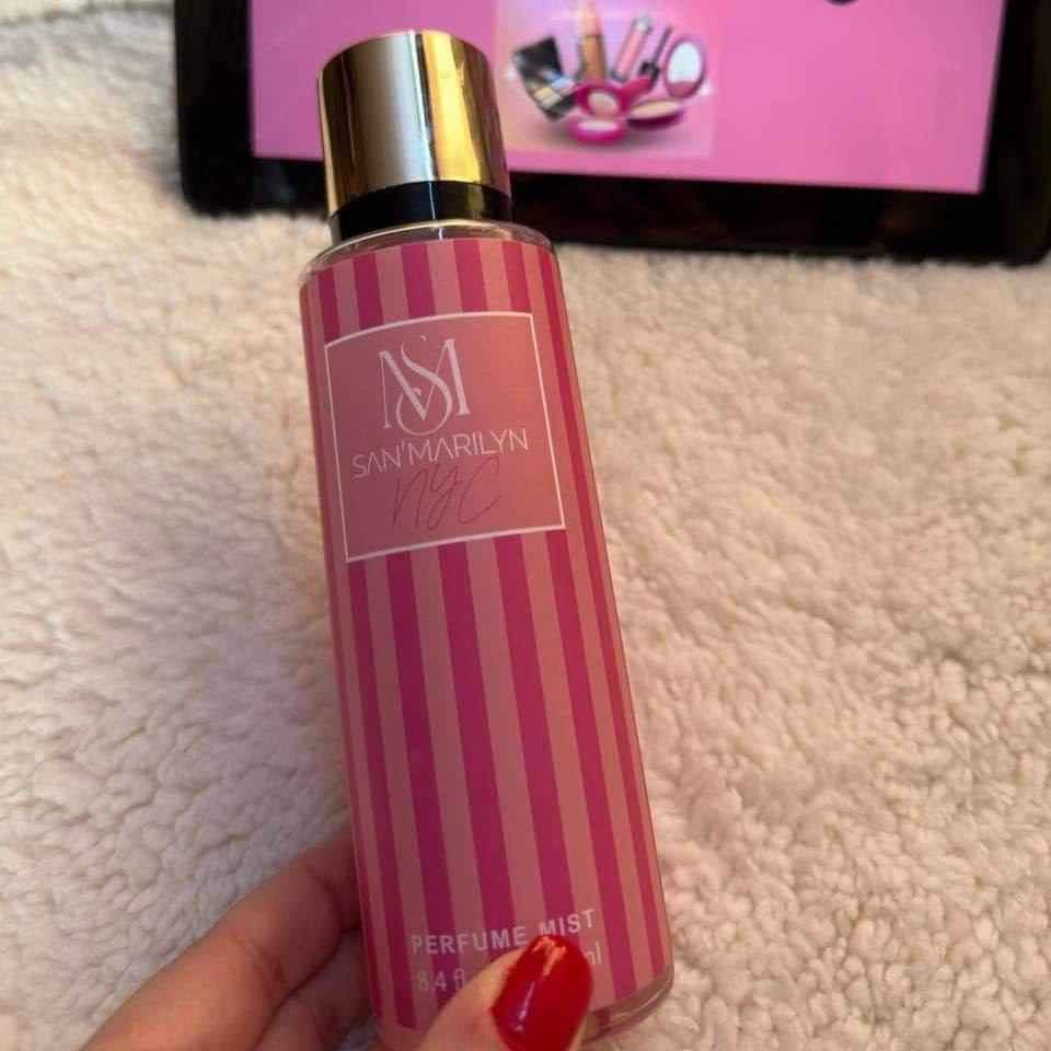 سبلاش من SAN MARILYN بخاخ جسم رائع للتعطير بعد الاستحمام أو عند الحاجة للشعور بالانتعاش اهم شي بالبنيه👱‍♀️نضافتهه وريحتهه الطيبه 🌸 واحسن حل تحصلين عطر رهيب ويضل فتره طويله بدون متشيلن هم اختراع كلش لطيف 💋مفيد تحتاجي شتاء وصيف  الحلو بي ينرش💥على الجسم مباشره وره متطلعين من الحمام🛁🚿 وم على الجلد ينطييي نعومه وعطر هادئ وحتى تكدرين تستخدمي لشعرج
سبلاش شعر وجسم من ماركة سان مارلين
للطلب والحجز واتساب 📞 *********** بغداد, العراق
