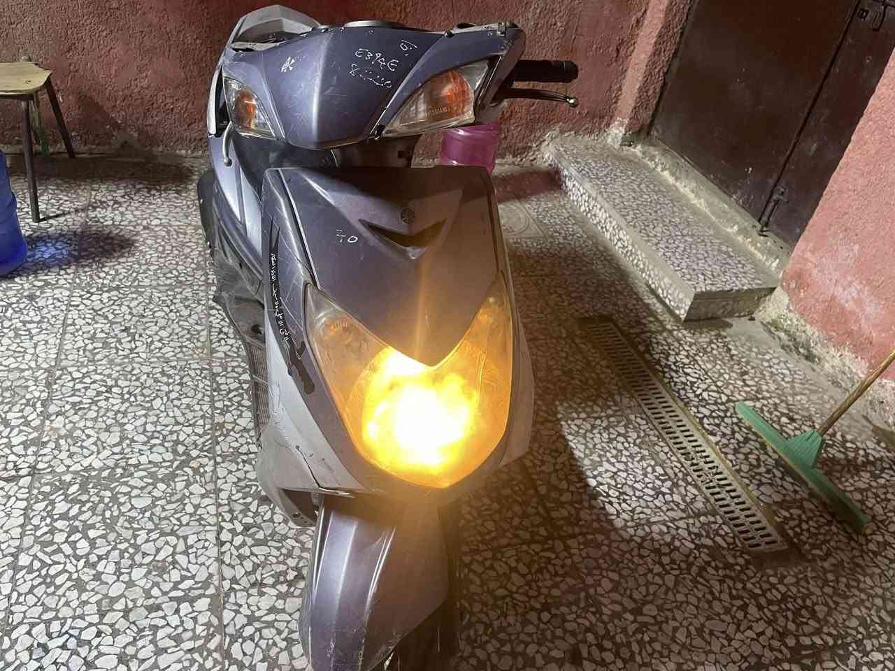 سلام عليكم شباب عارض عندي دراجه اللبيع دراجه حلوه والله ودرجه مال جناي رايده 450 وبيه مجال وتصل علا هاثه الرقم *********** وثا
