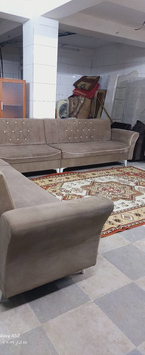 ديوان ١٠ نفرات كلش نضيف للبيع وبسعر ١٦٠الف الاستفسار الاتصال ع*********** شارع سالم خلف شركه كورك قرب دائره الكهرباء
