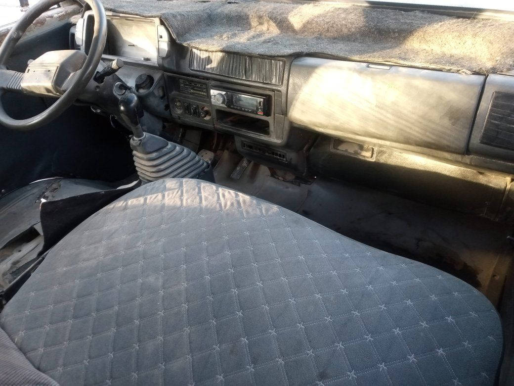 السلام عليكم كيه بسته للبيع كوم حديد بدون تحويل موديل 93 رقم نجف الماني عوزه بس ترتيب السياره شغاله بس بمه يخربط سياره مال عيشه مكاني دوانيه السكان ،،،،السعر 16وبيه مجال حك الجيه ***********
