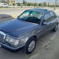 مرسيدس دب • ١٩٨٧ • مكينة ٢٥٠٠