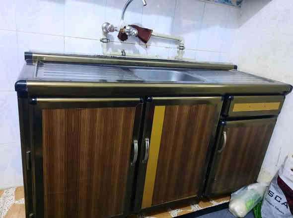 كونتر قطعتين المنيوم للبيع سعر 100الف
***********
