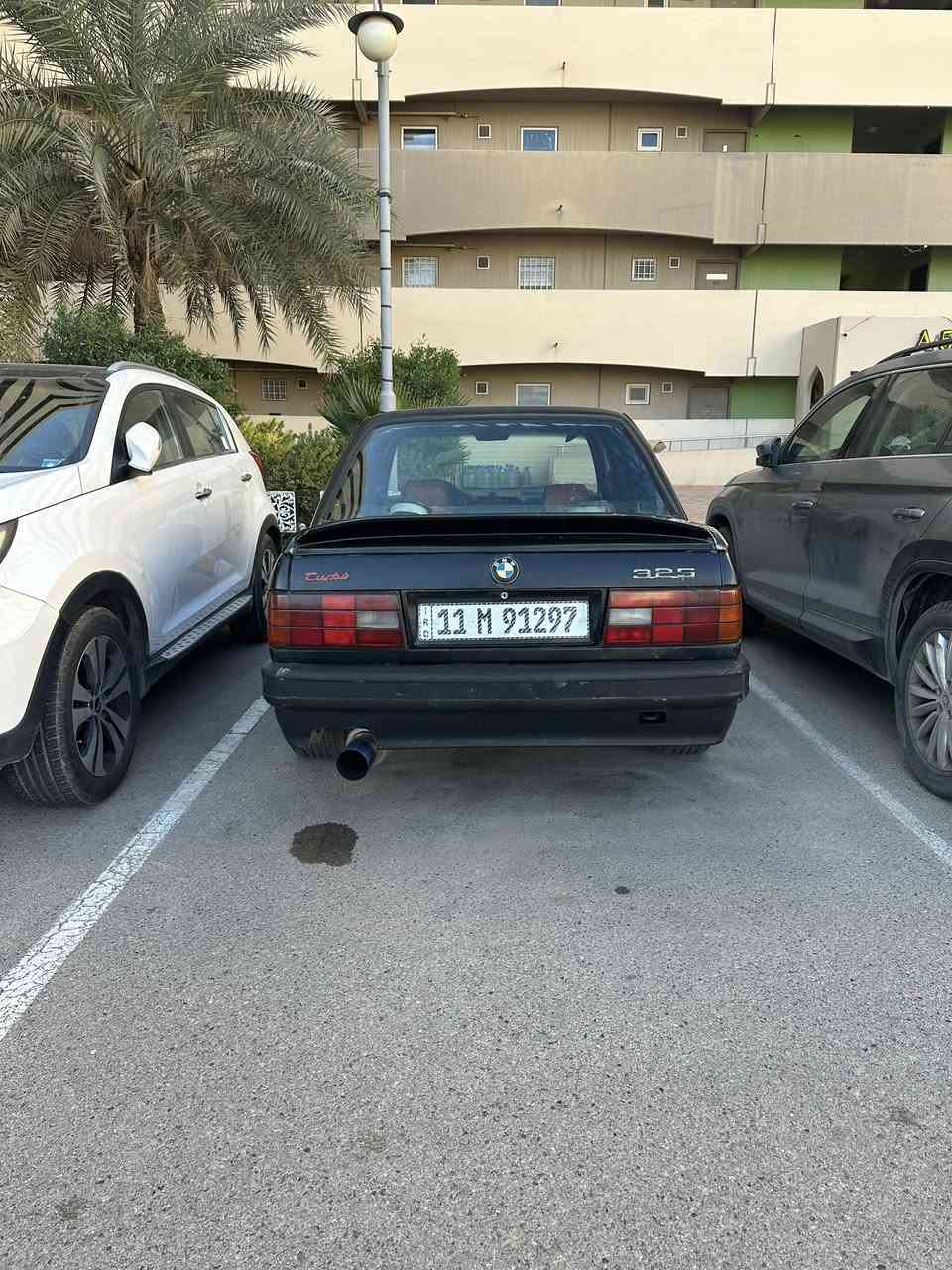 من رخصت صاحب الكروب بي ام زعره 325 للبيع محرك وكير ونجي تيوته لا تنقيص ولا تبخير وياله تو سايز. هارتج سماعات صالنصه اج كي اس  صرفه حلو تبريد شغال رقم الهاتف ***********  سعر السياره 33 وبيه مجال للغالين رقمه بغداد باسمي
