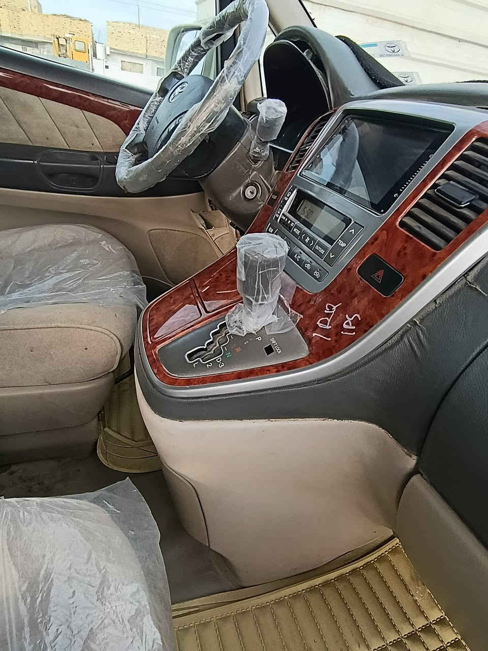 سلام عليكم  تيوتا الفرد موديل 2005 بأسمي محرك 6 سلندر تبديل بنيد فقط والصور واضحه بيه الكير ماينمر ابيع على وضعه السعر 93 العنوان شطره ***********
