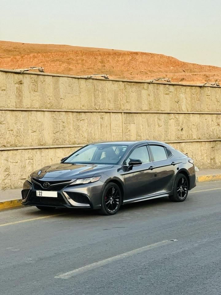 السلام عليكم
🚘 تويوتا كامري 2023
فئة SE

▪️ تحديث مسار
▪️ كروز كنترول لتثبيت السرعة
▪️ رادار أمامي + رادار جانبي
▪️ نظام توقف الطوارئ
▪️ شاشة أعطال السيارة
▪️ شاشة GPS للملاحة
▪️ تحكم بالستيرن
▪️ مقاعد جلد
▪️ مقعد السائق كهربائي
▪️ نظام قيادة Eco / Sport / Normal
▪️ محرك 2500 سي سي أربع سلندر
▪️ جير أوتوماتيك 8 سرعات
▪️ ويل كب كروم
▪️ أضوية LED زينون
▪️ كشافات ضباب أمامية
▪️ تكييف وتبريد أمامي وخلفي
▪️ كاميرا خلفية
💳هزه سنويه جديد
🛠️ ضرر جاملغ السايق كلير وشبر قبغ صندوق جوه حافت الرقم بدون دواخل شرط 
✅ المحرك كير شرط
✅ رقم هاتف 📞 ***********
