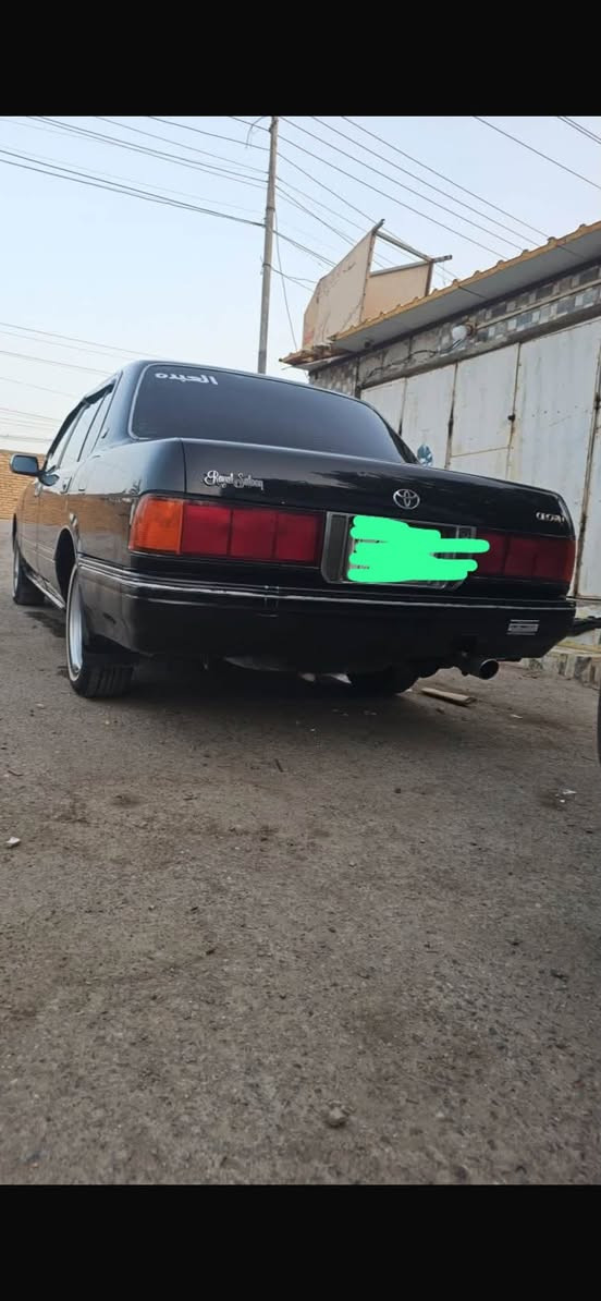 سياره كراون (ارنب)
مكفوله من الضربه والكص 
مكينه وكير كفاله 
تخم تاير جديد 
حداديه 100/100
تبريد منضومه كامله 
دواخل جديده 
سنتر لوك ريموند 
سياره جاهزه الف دينار ما تذب عليها 
السعر 66 وبيها مجال 
مكان ذي قار سوق الشيوخ 
‭***********
