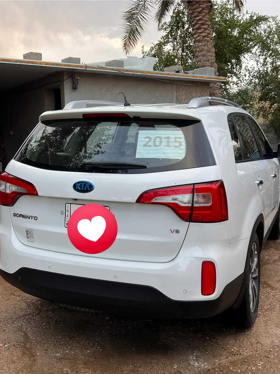 سلام عليكم سورنتو 2015 كفاله عامه سونار مرفق مكينه 6V بصمه عدد ثنين لايتات LED سياره فول مواصفات رقم بغداد ماشيه 140 سعرها 207بيع مستعجل مكان واسط***********
